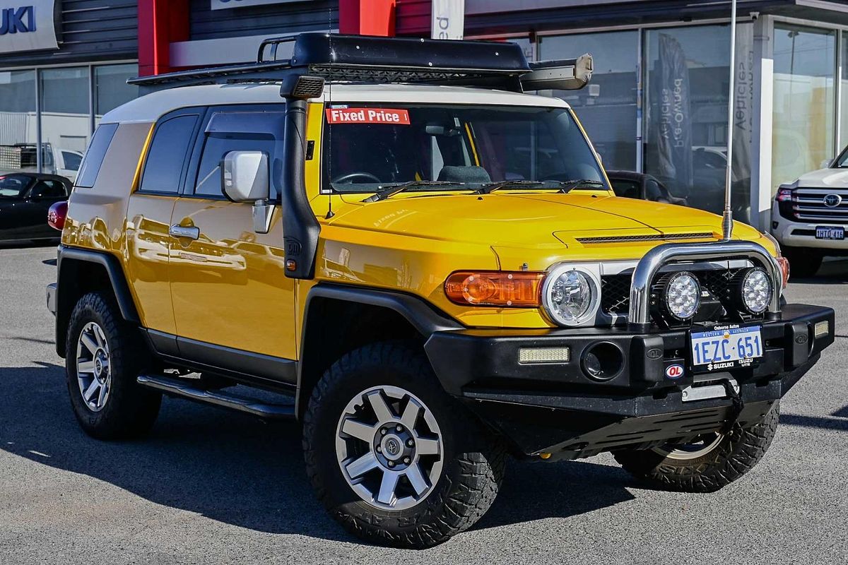 2016 Toyota FJ Cruiser GSJ15R