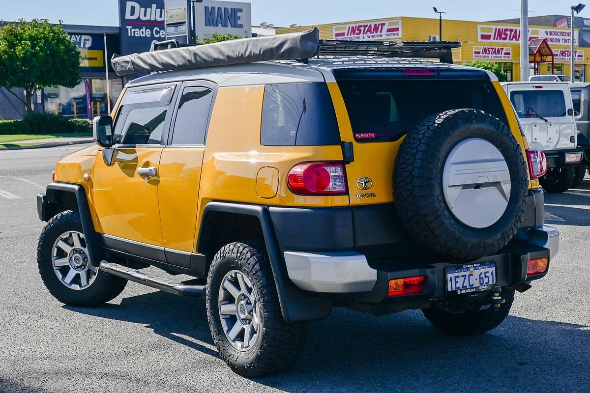 2016 Toyota FJ Cruiser GSJ15R