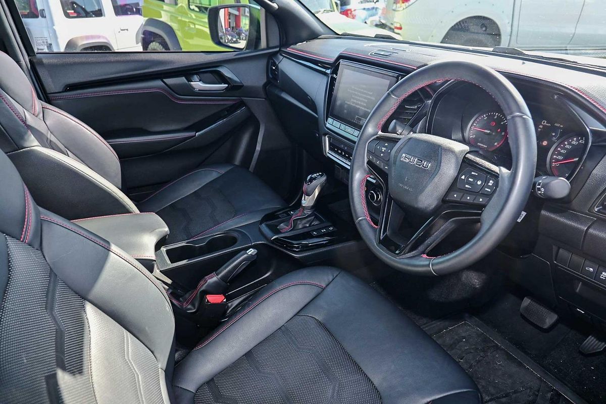 2023 Isuzu D-MAX X-TERRAIN 4X4
