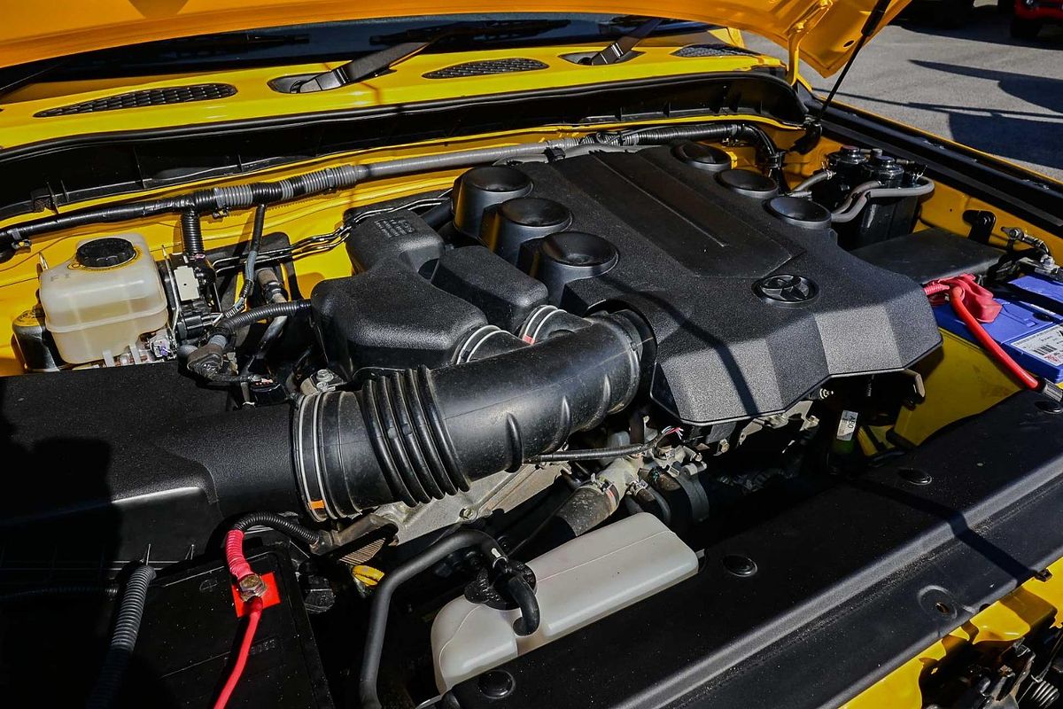 2016 Toyota FJ Cruiser GSJ15R