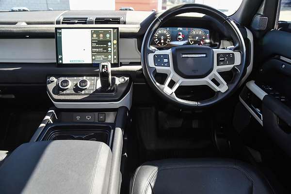 2021 Land Rover Defender 110 D300 SE L663