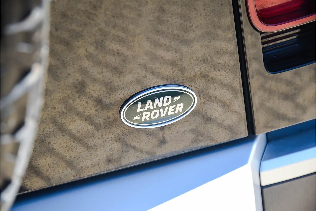 2021 Land Rover Defender 110 D300 SE L663