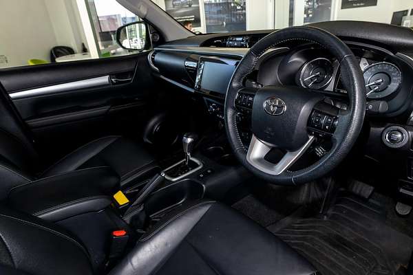 2021 Toyota Hilux SR5 GUN126R 4X4