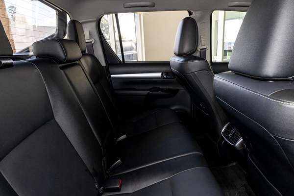 2021 Toyota Hilux SR5 GUN126R 4X4