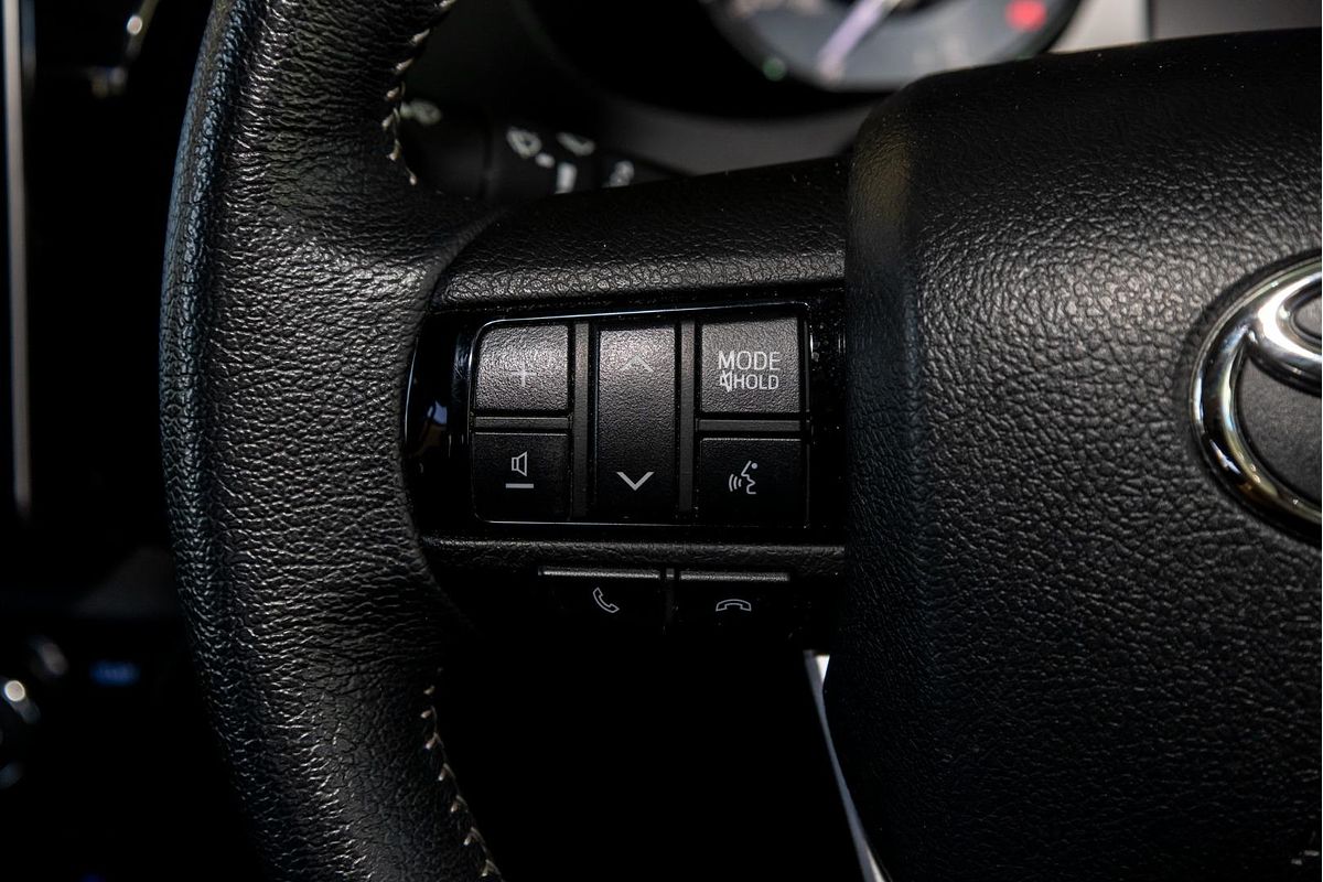 2021 Toyota Hilux SR5 GUN126R 4X4