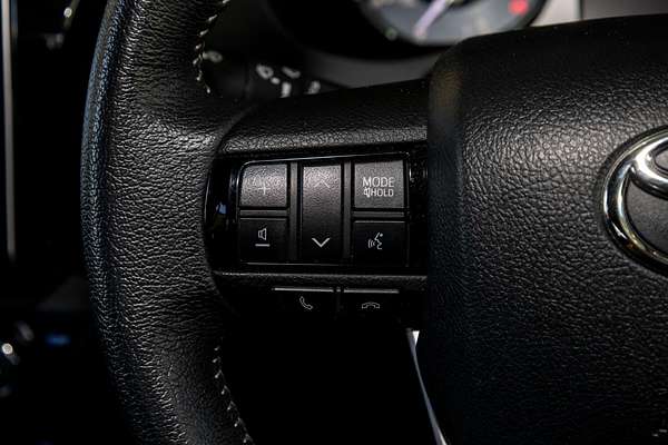 2021 Toyota Hilux SR5 GUN126R 4X4