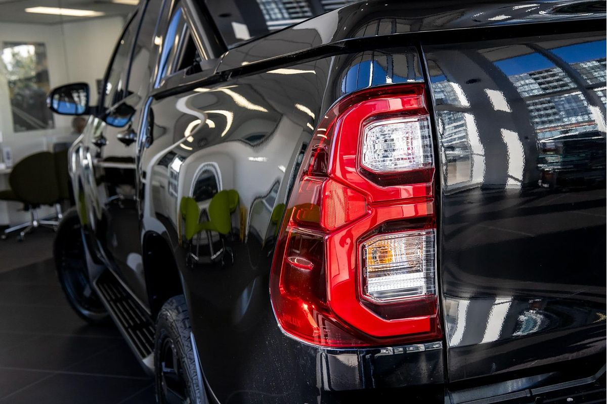 2021 Toyota Hilux SR5 GUN126R 4X4