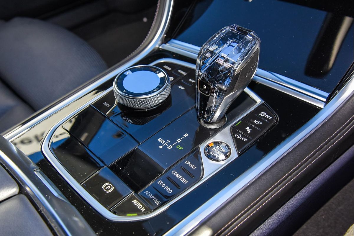 2021 BMW 8 Series 840i M Sport G15