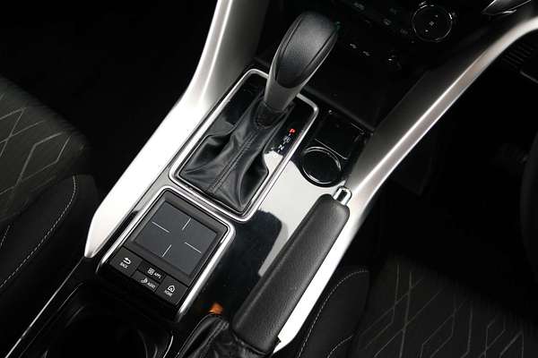 2019 Mitsubishi Eclipse Cross Black Edition YA