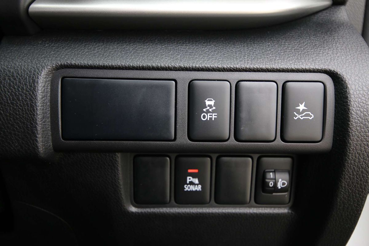 2019 Mitsubishi Eclipse Cross Black Edition YA