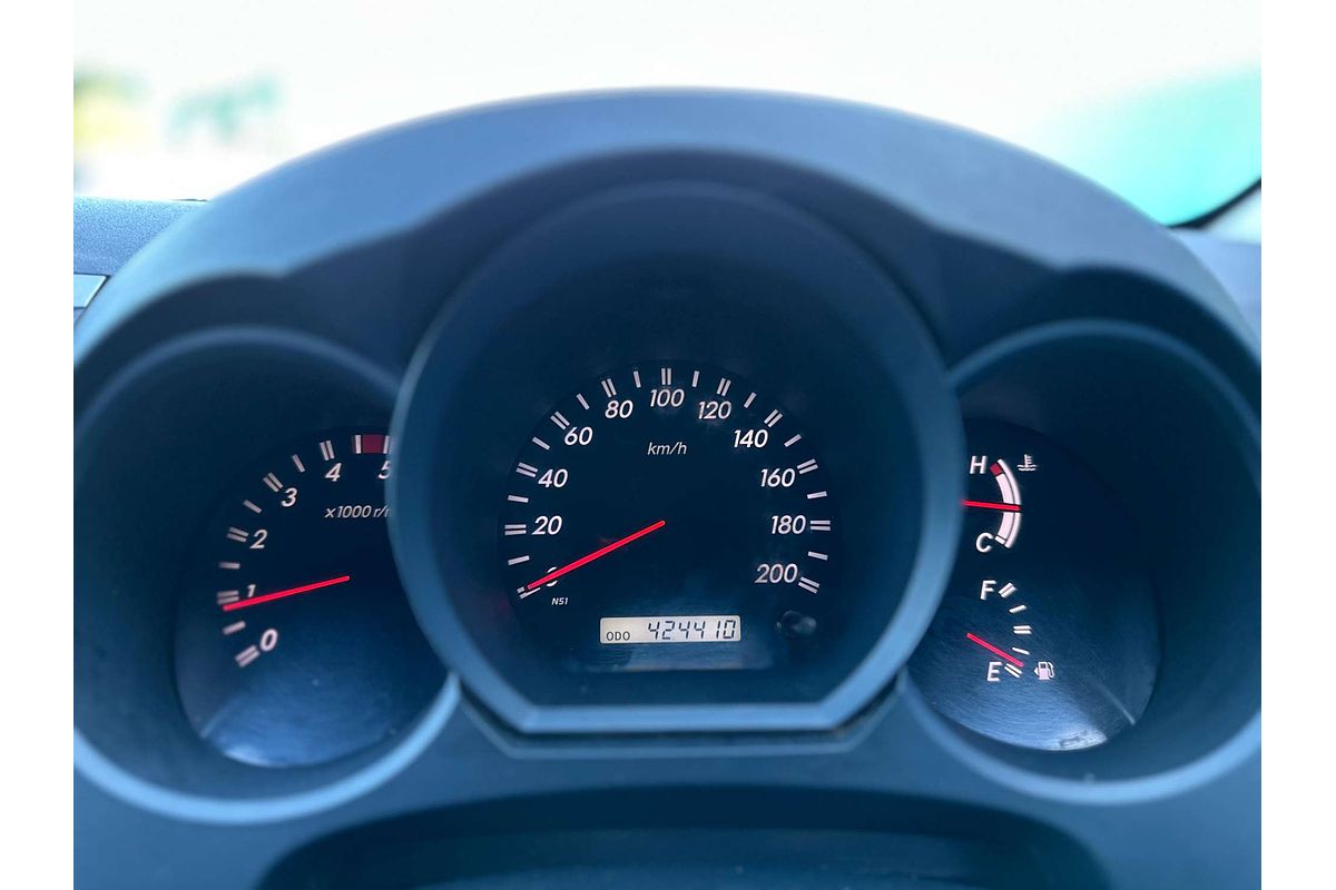 2010 Toyota Hilux SR5 KUN26R 4X4