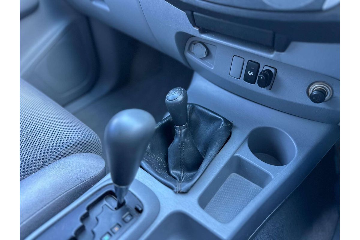 2010 Toyota Hilux SR5 KUN26R 4X4