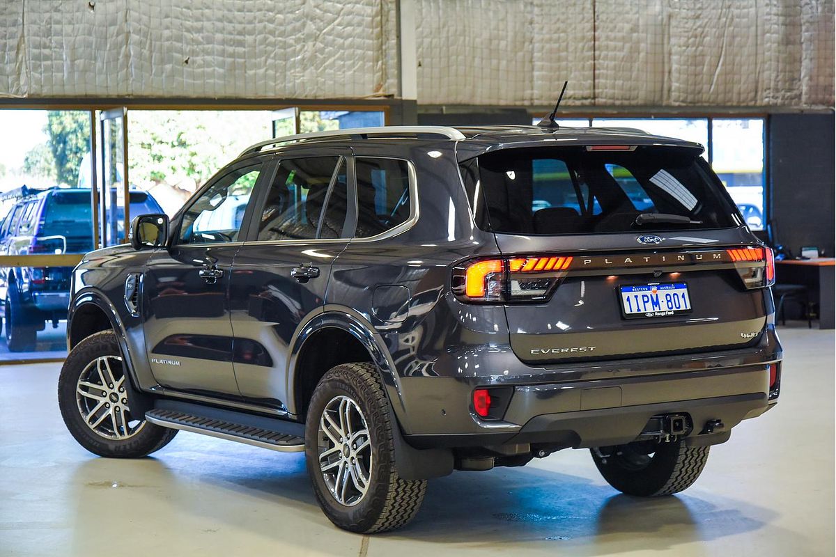 2024 Ford Everest Platinum