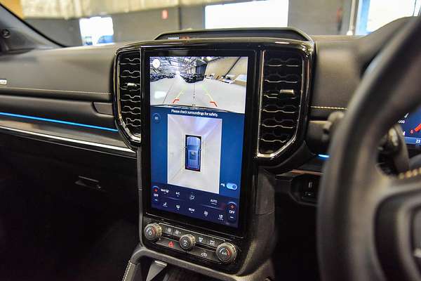 2024 Ford Everest Platinum