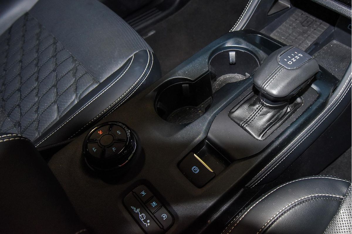 2024 Ford Everest Platinum