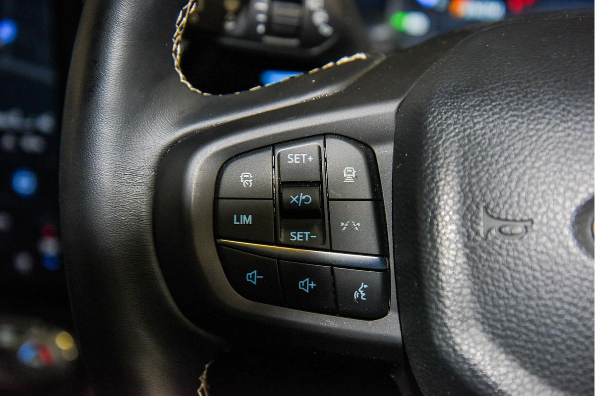 2024 Ford Everest Platinum