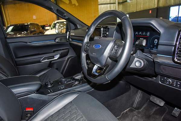 2024 Ford Everest Platinum