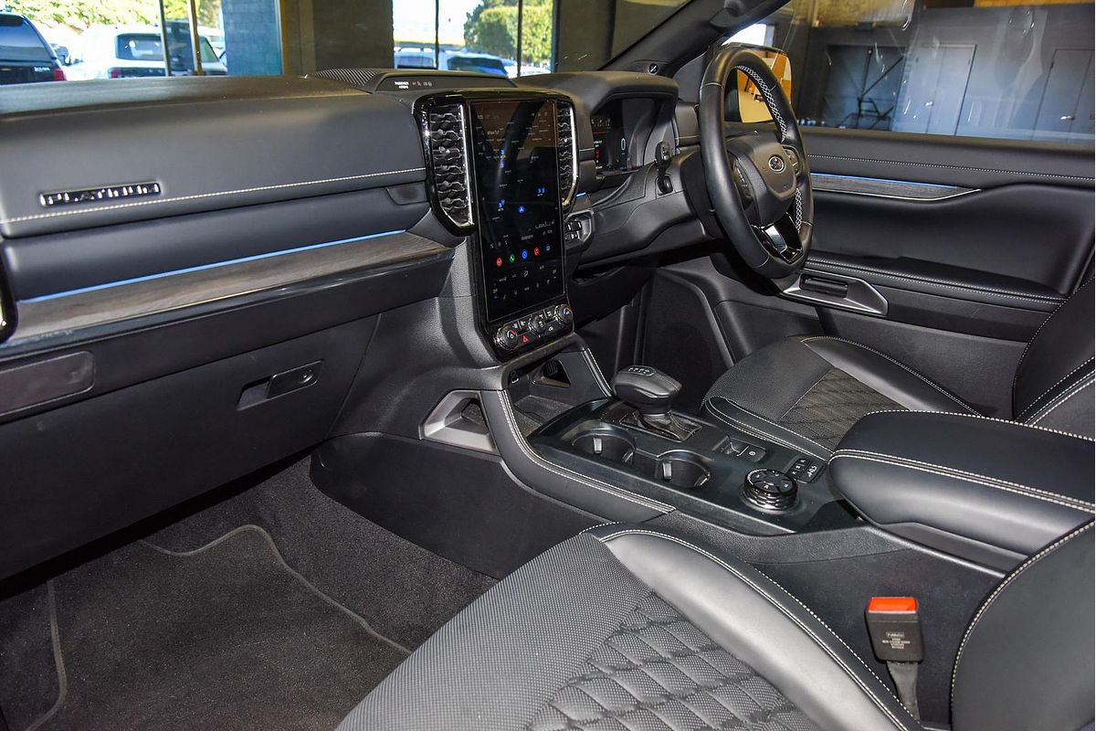 2024 Ford Everest Platinum