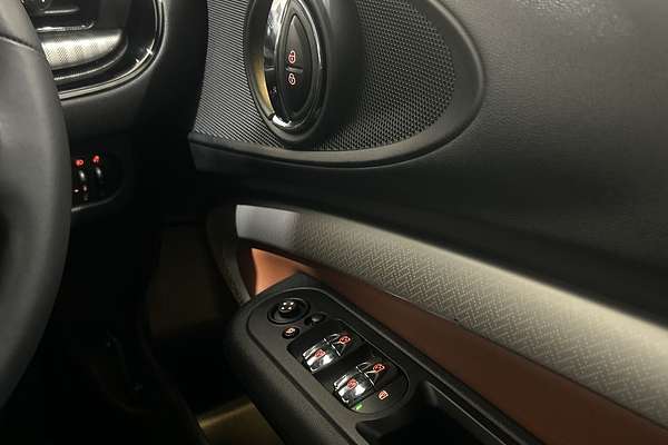 2021 MINI Clubman Cooper S MINI Yours F54 LCI