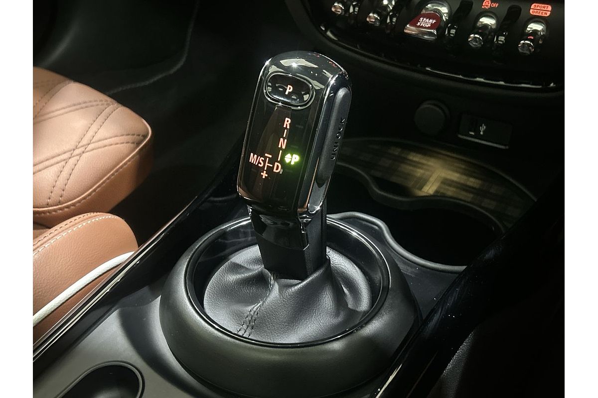 2021 MINI Clubman Cooper S MINI Yours F54 LCI