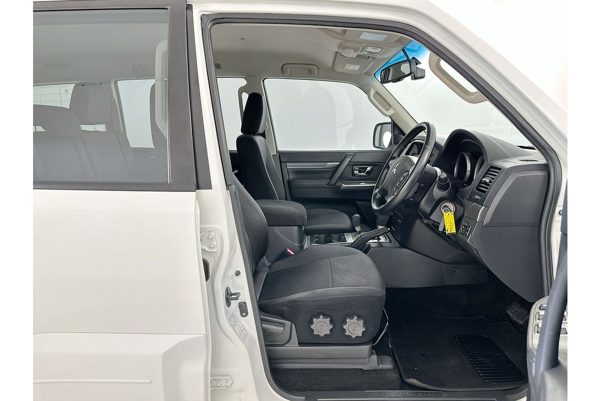 2020 Mitsubishi Pajero GLX NX