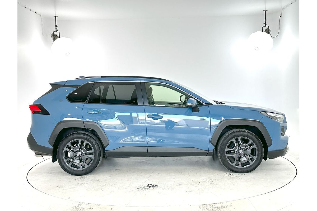 2022 Toyota RAV4 Edge AXAA54R