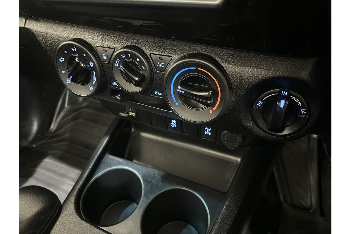 2018 Toyota Hilux SR GUN126R 4X4