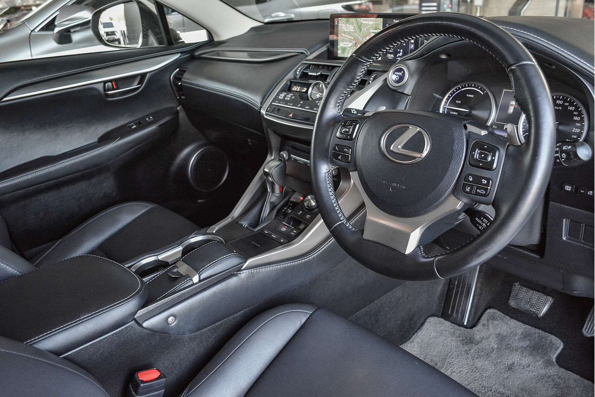 2018 Lexus NX NX300h Luxury AYZ10R