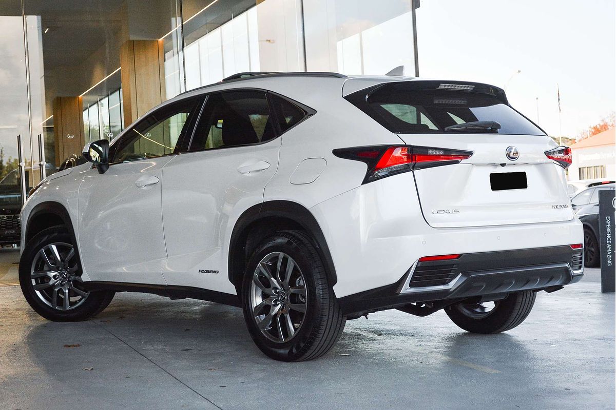2018 Lexus NX NX300h Luxury AYZ10R