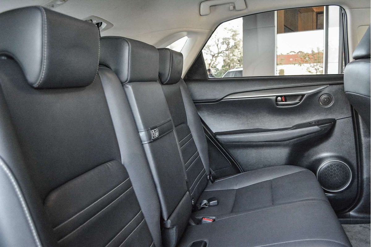 2018 Lexus NX NX300h Luxury AYZ10R