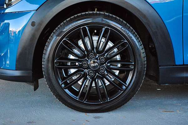 2023 MINI Hatch Cooper Classic F56 LCI-2