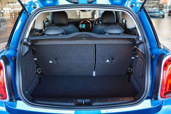 2023 MINI Hatch Cooper Classic F56 LCI-2