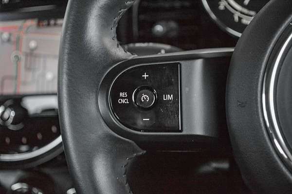 2023 MINI Hatch Cooper Classic F56 LCI-2