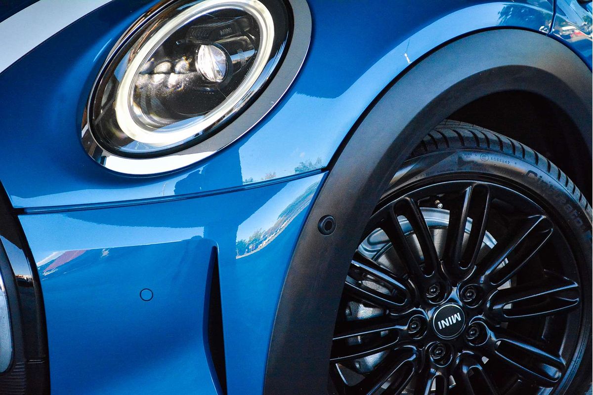 2023 MINI Hatch Cooper Classic F56 LCI-2