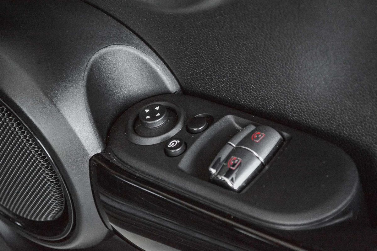 2023 MINI Hatch Cooper Classic F56 LCI-2