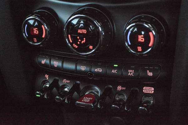 2023 MINI Hatch Cooper Classic F56 LCI-2