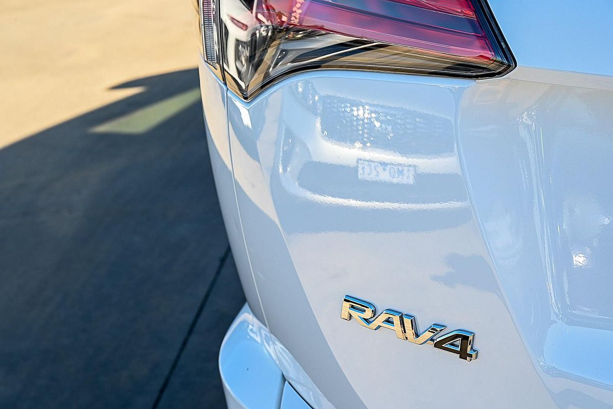 2018 Toyota RAV4 GX ZSA42R
