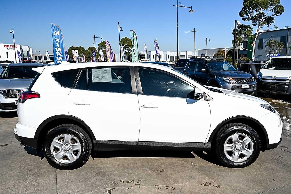 2018 Toyota RAV4 GX ZSA42R