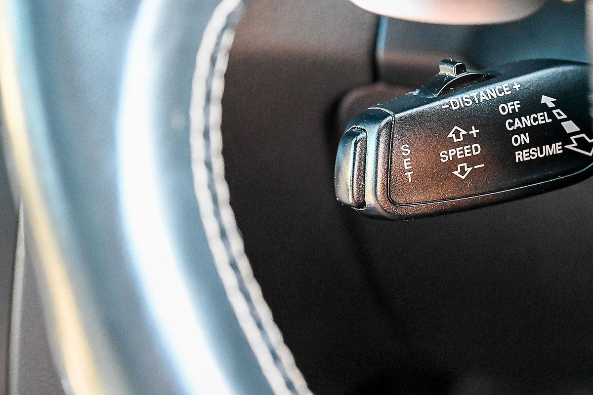 2014 Audi SQ5 TDI 8R