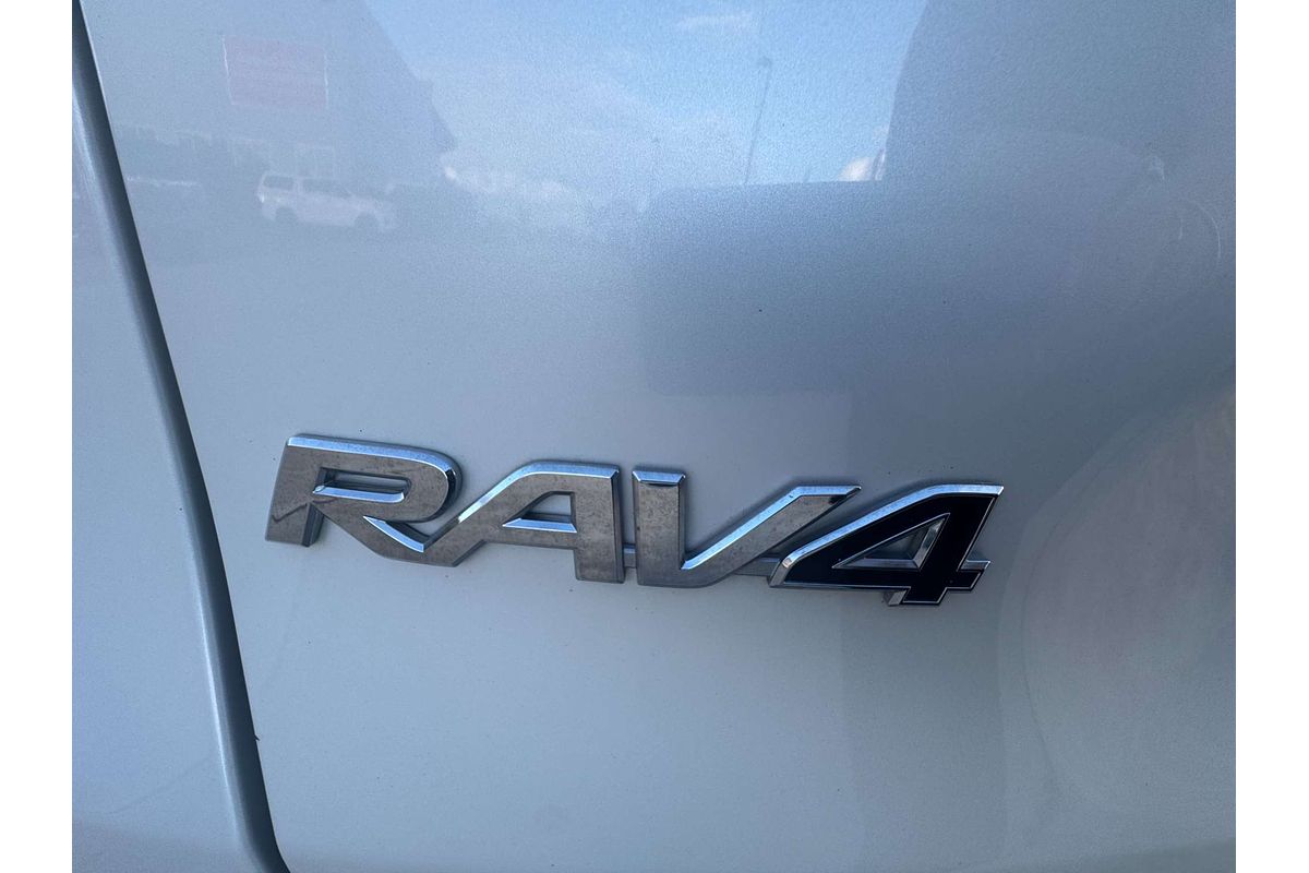2022 Toyota RAV4 GXL MXAA52R