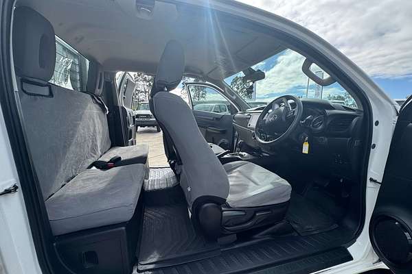 2022 Toyota Hilux SR GUN126R 4X4