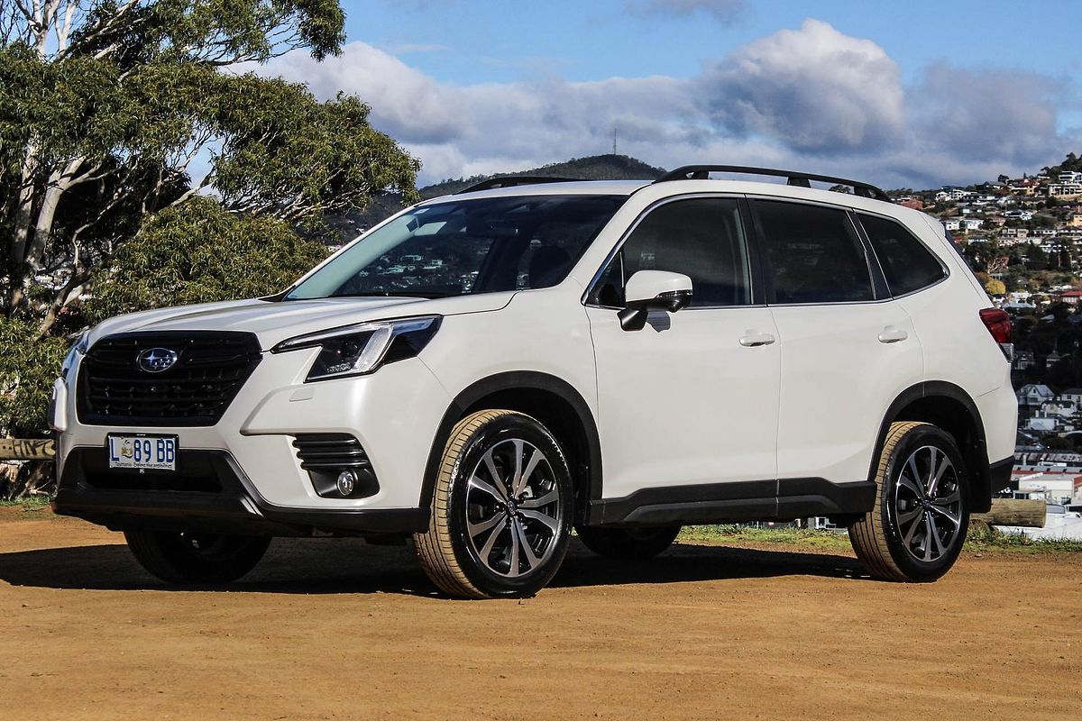 2023 Subaru Forester 2.5i Premium S5