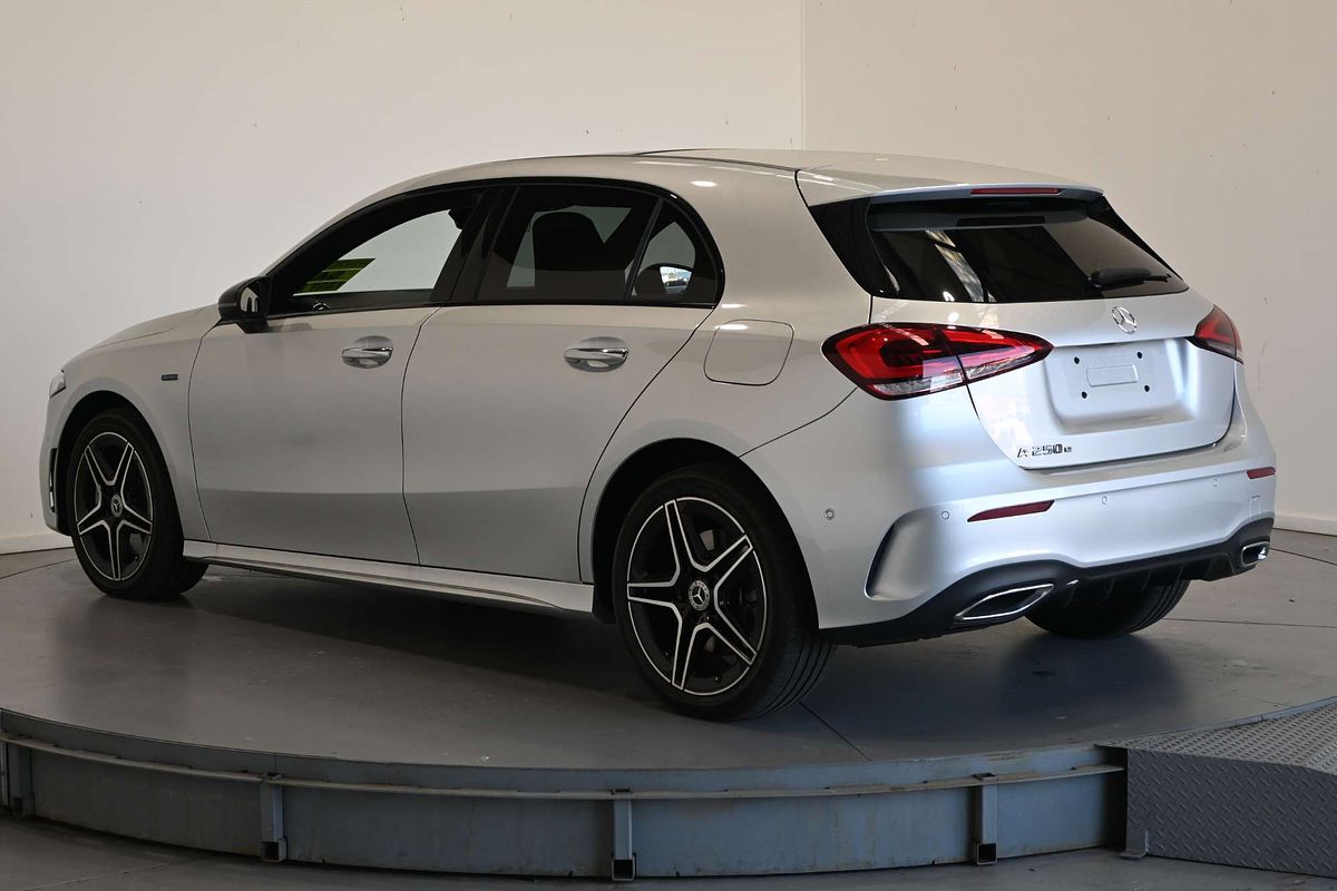 2020 Mercedes-Benz A-Class A250e W177