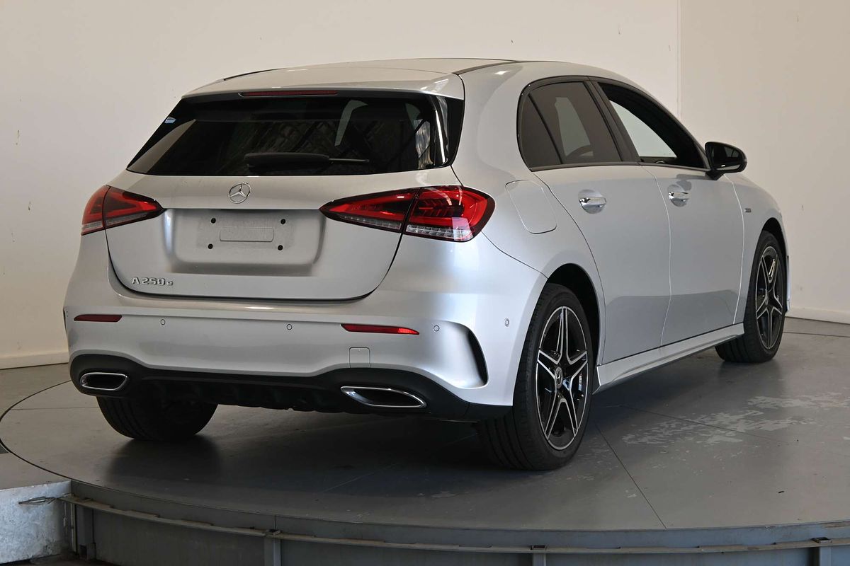 2020 Mercedes-Benz A-Class A250e W177