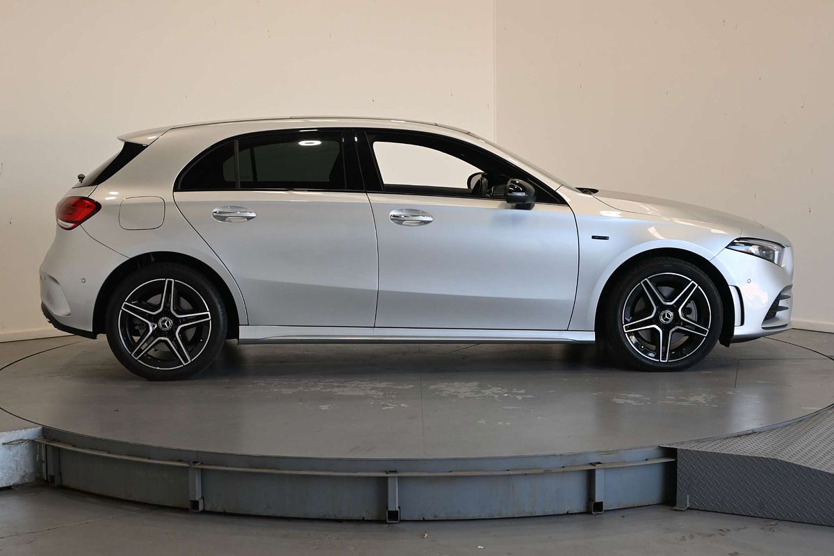 2020 Mercedes-Benz A-Class A250e W177