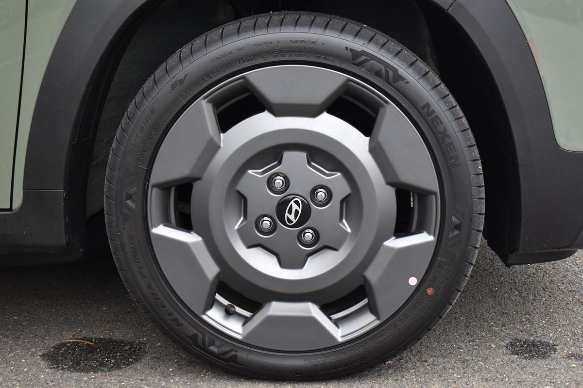 2025 Hyundai INSTER Cross AX.V1