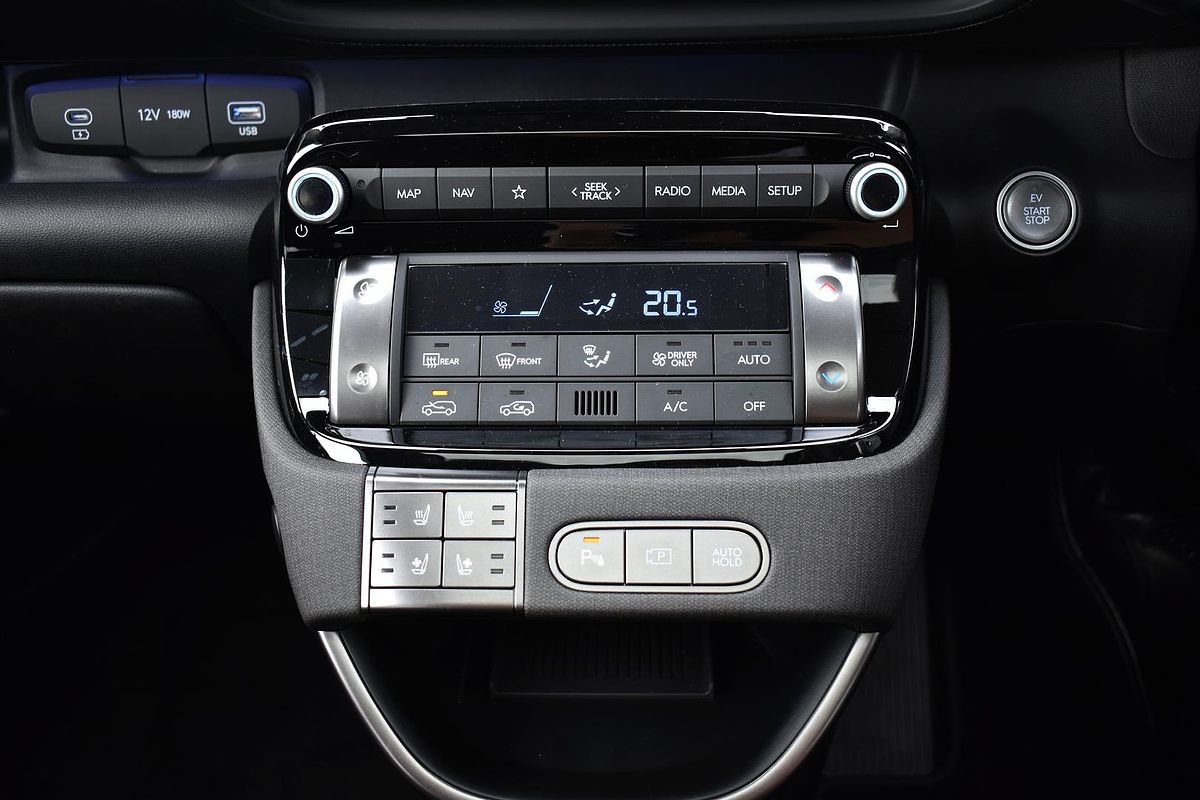 2025 Hyundai INSTER Cross AX.V1