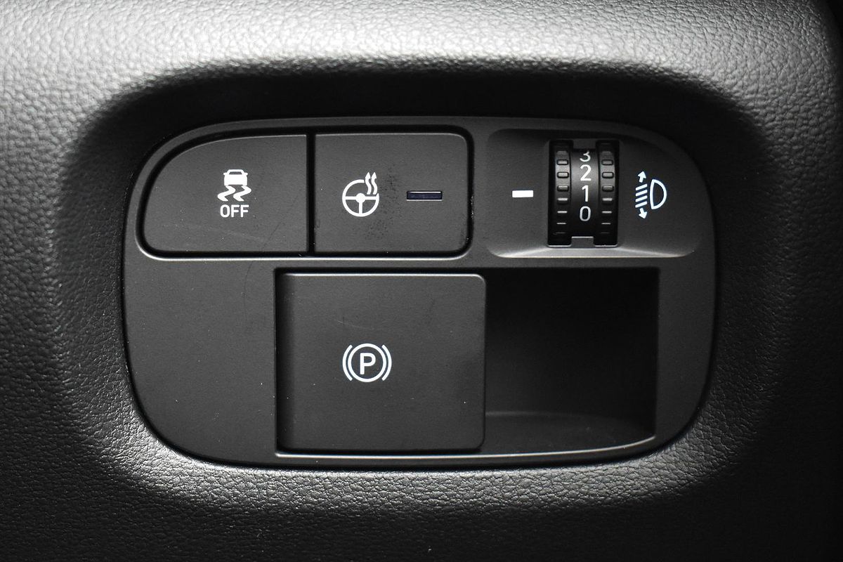 2025 Hyundai INSTER Cross AX.V1