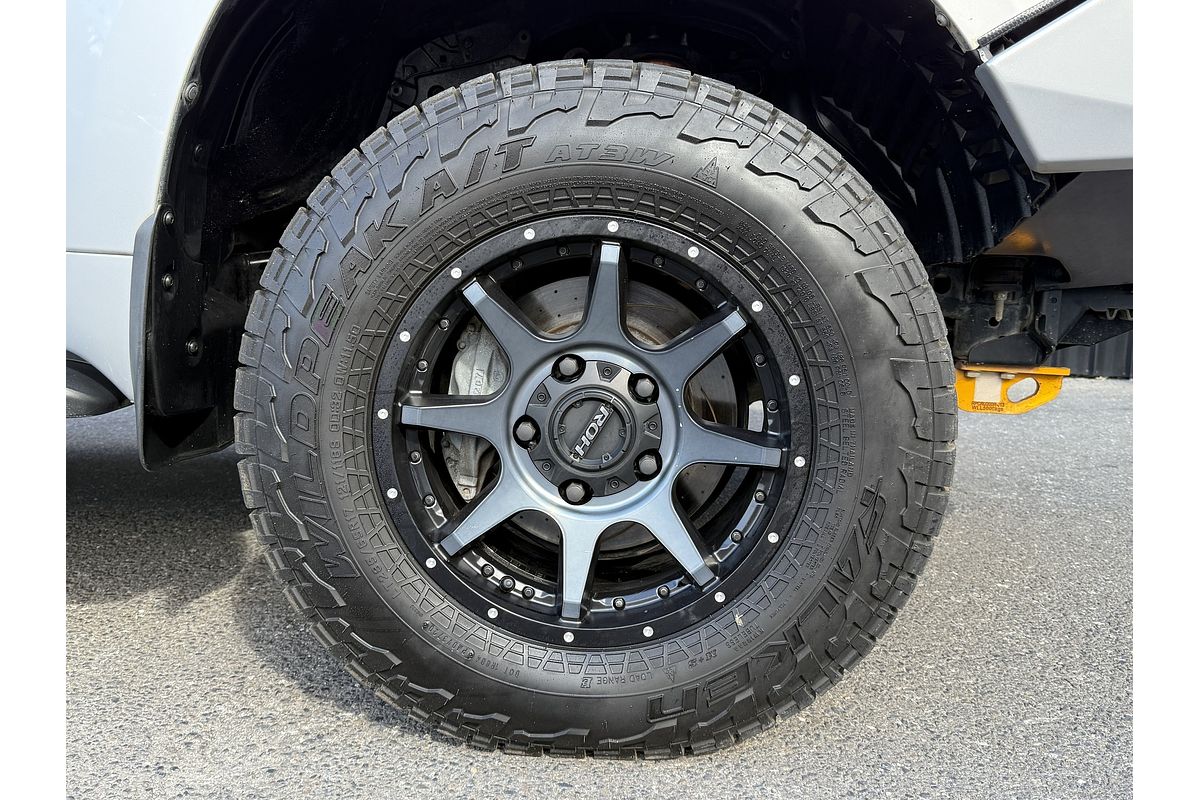 2012 Toyota Landcruiser GXL VDJ200R