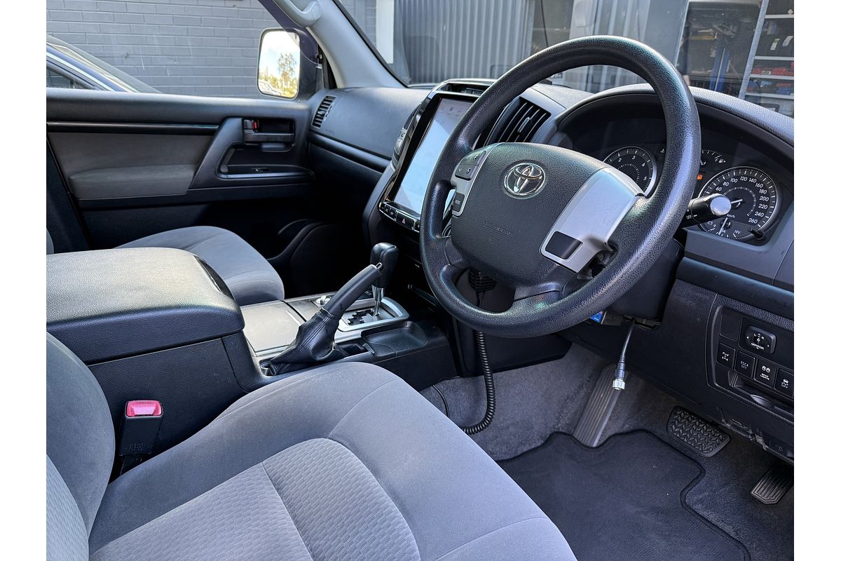 2012 Toyota Landcruiser GXL VDJ200R
